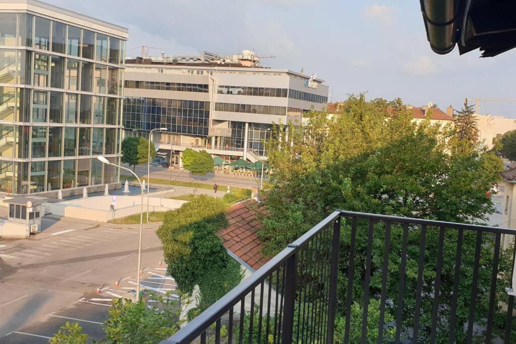 R Διαμέρισμα Μπάνια Λούκα Εξωτερικό φωτογραφία